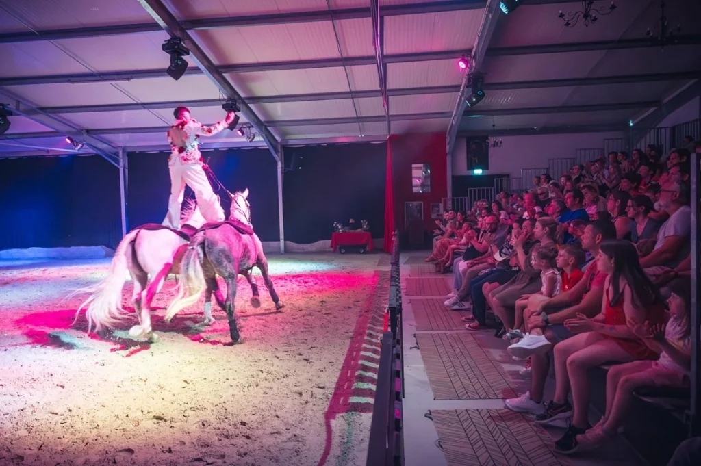 spectacle équestre grands lacs de champagne
